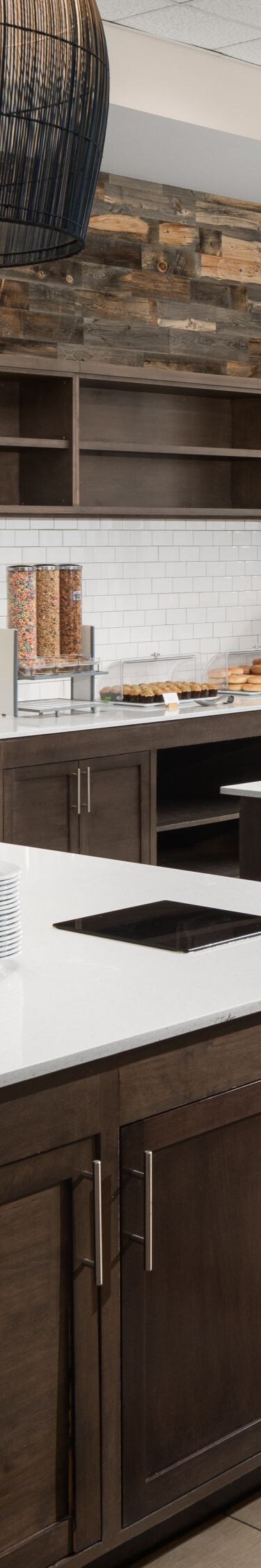 breakfast bar and islands 