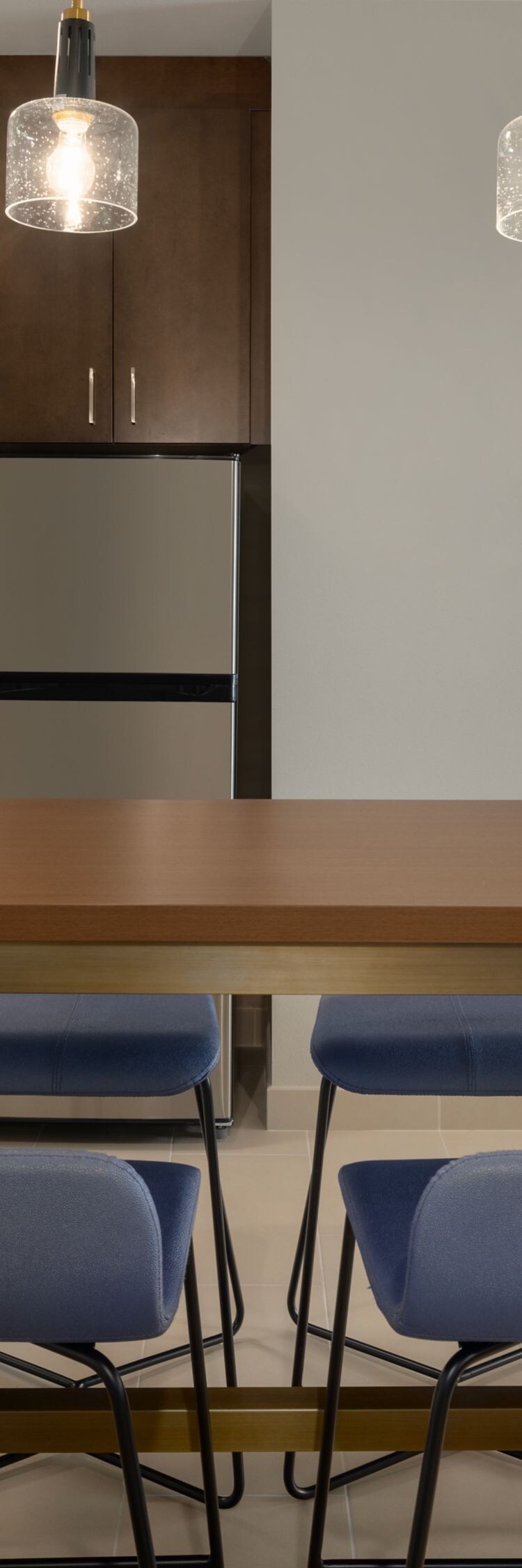 Dining table for 4 in kitchen