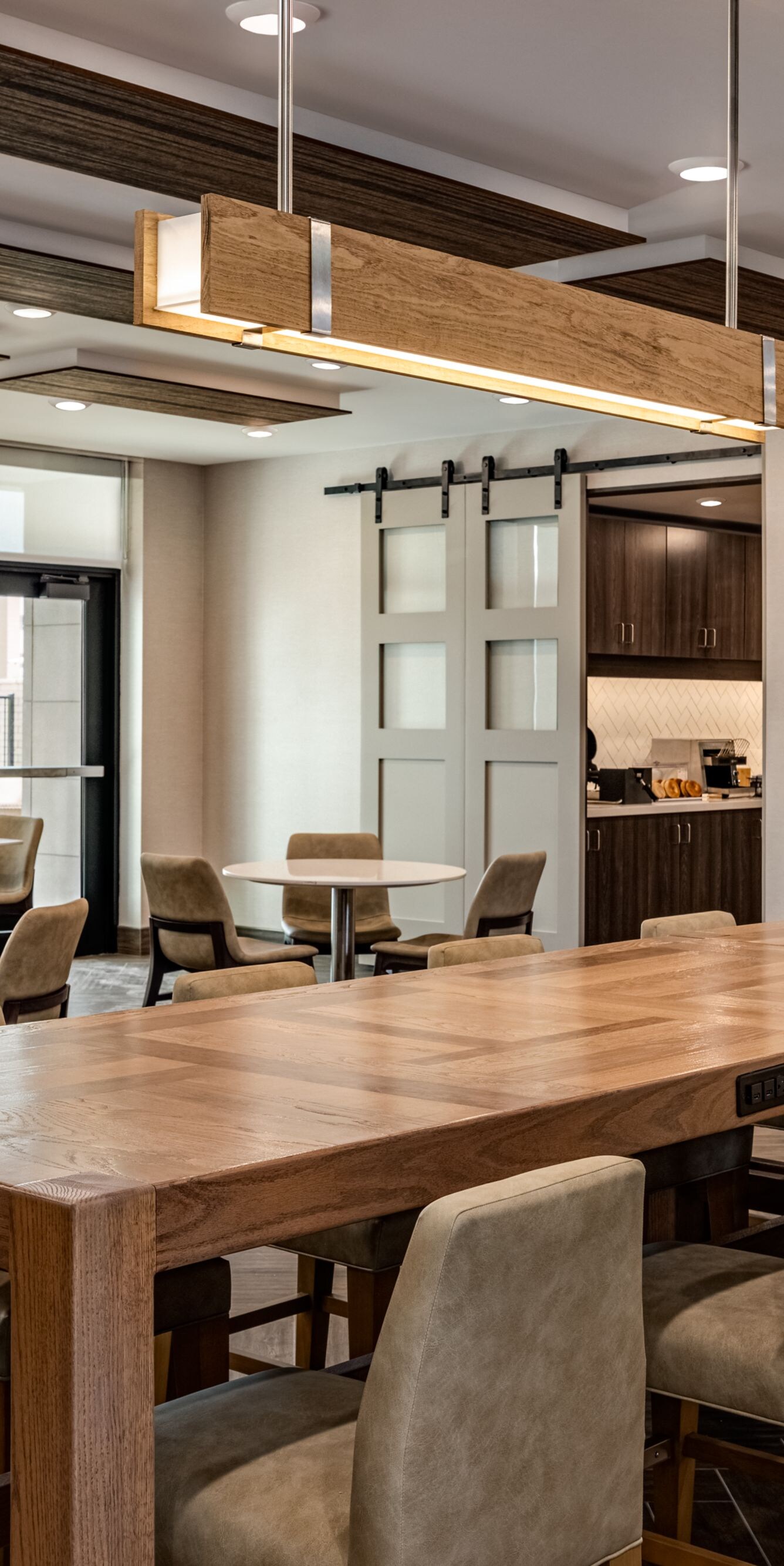 Long, communal table for breakfast