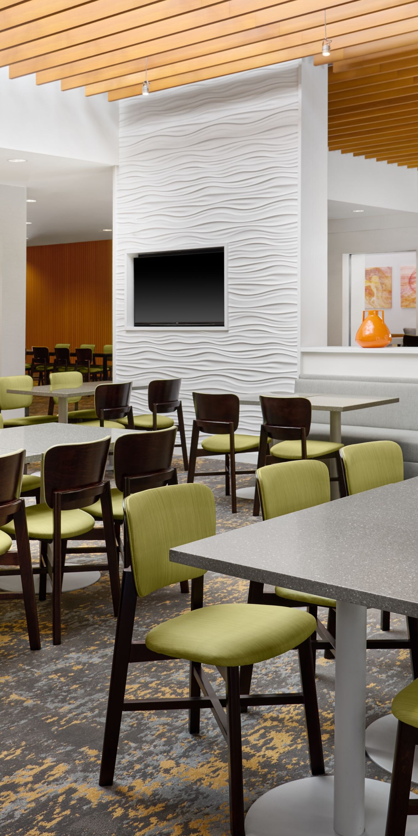 Breakfast Seating Area