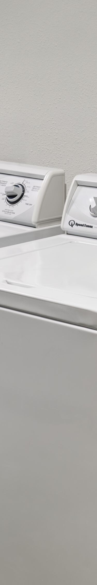 Guest-use laundry room