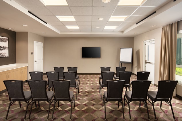Meeting Room – Classroom Set