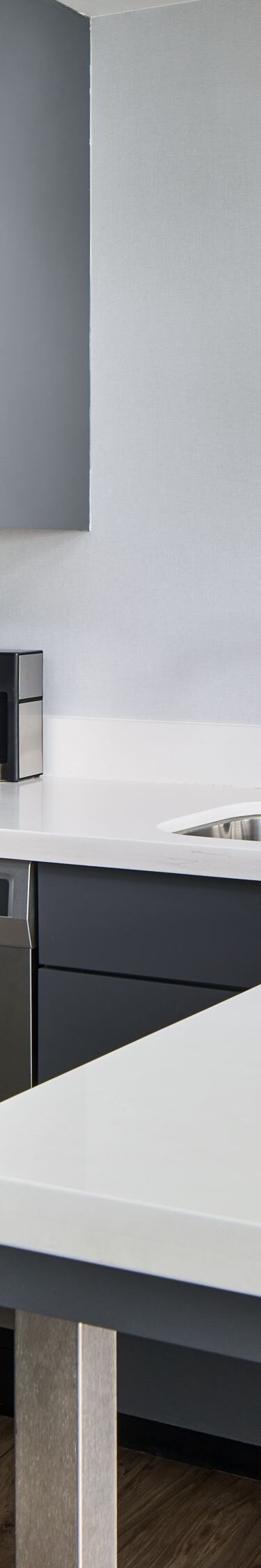 Double Queen Room Kitchen