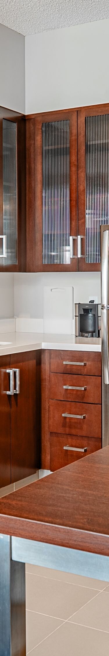 Cuisine de suite accessible aux personnes à mobilité réduite à 1 chambre