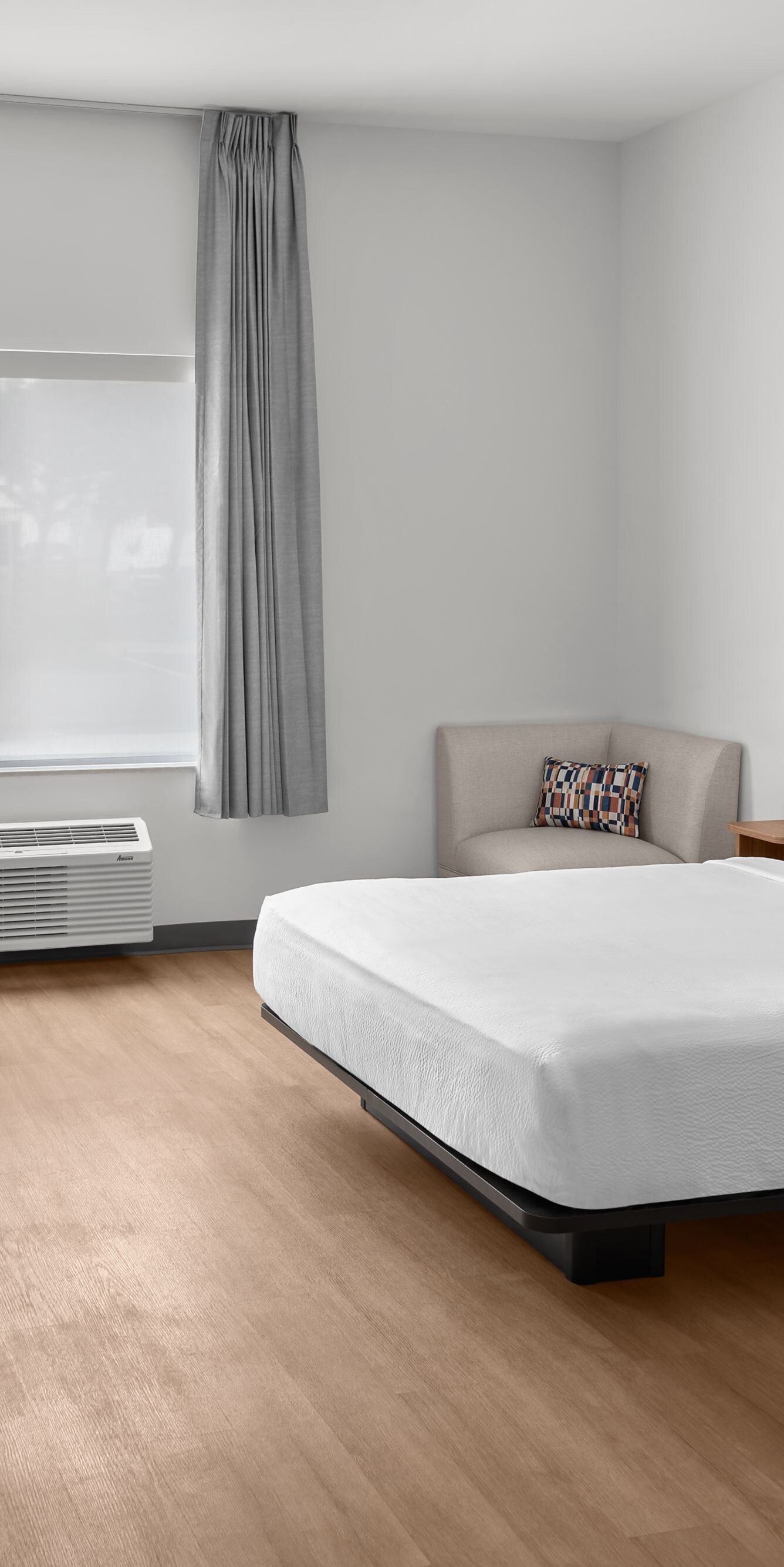 One Queen Accessible Guest Room