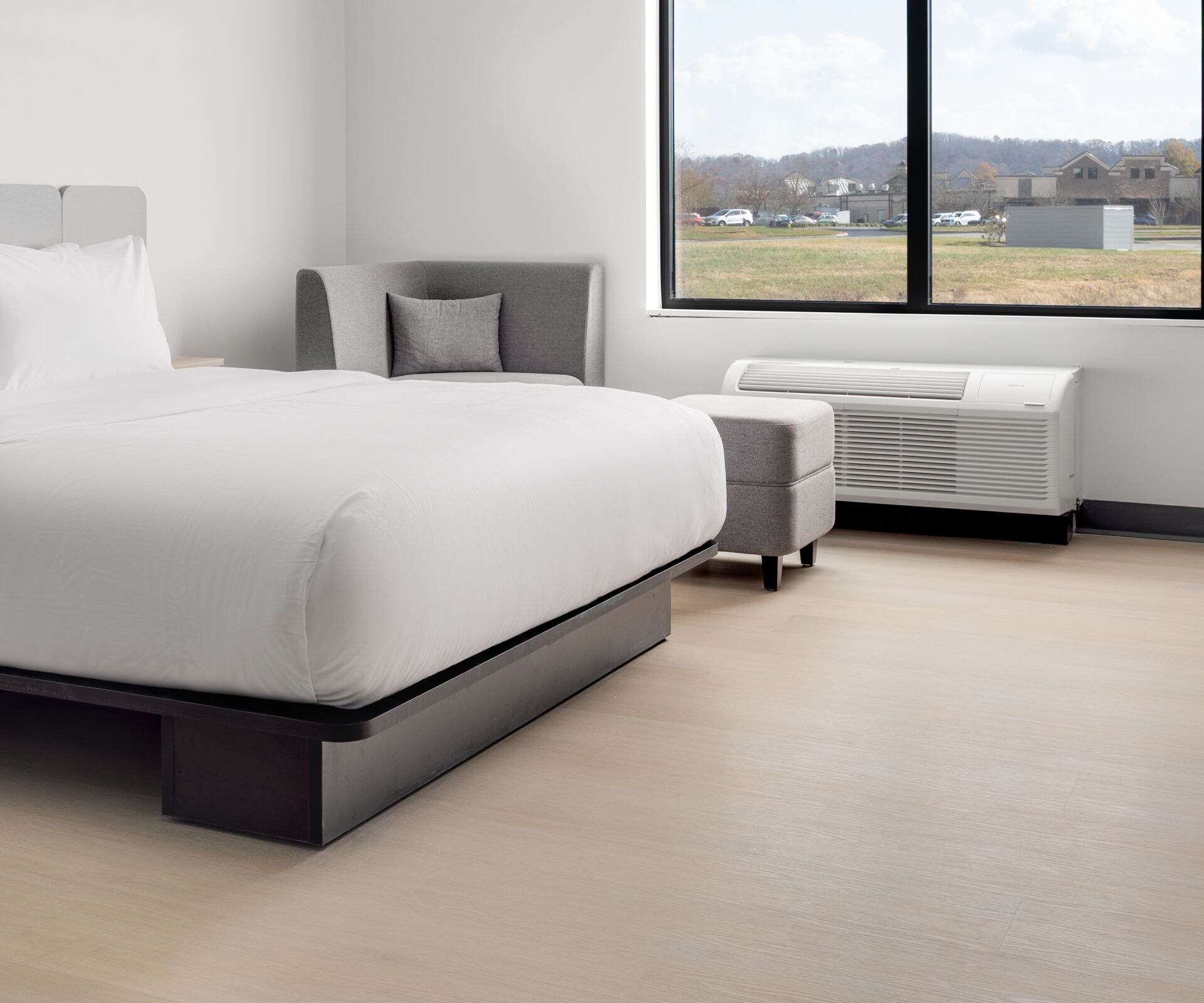 Accessible guest room with queen bed