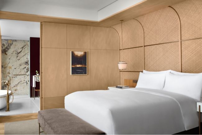 Ritz-Carlton Suite Bedroom