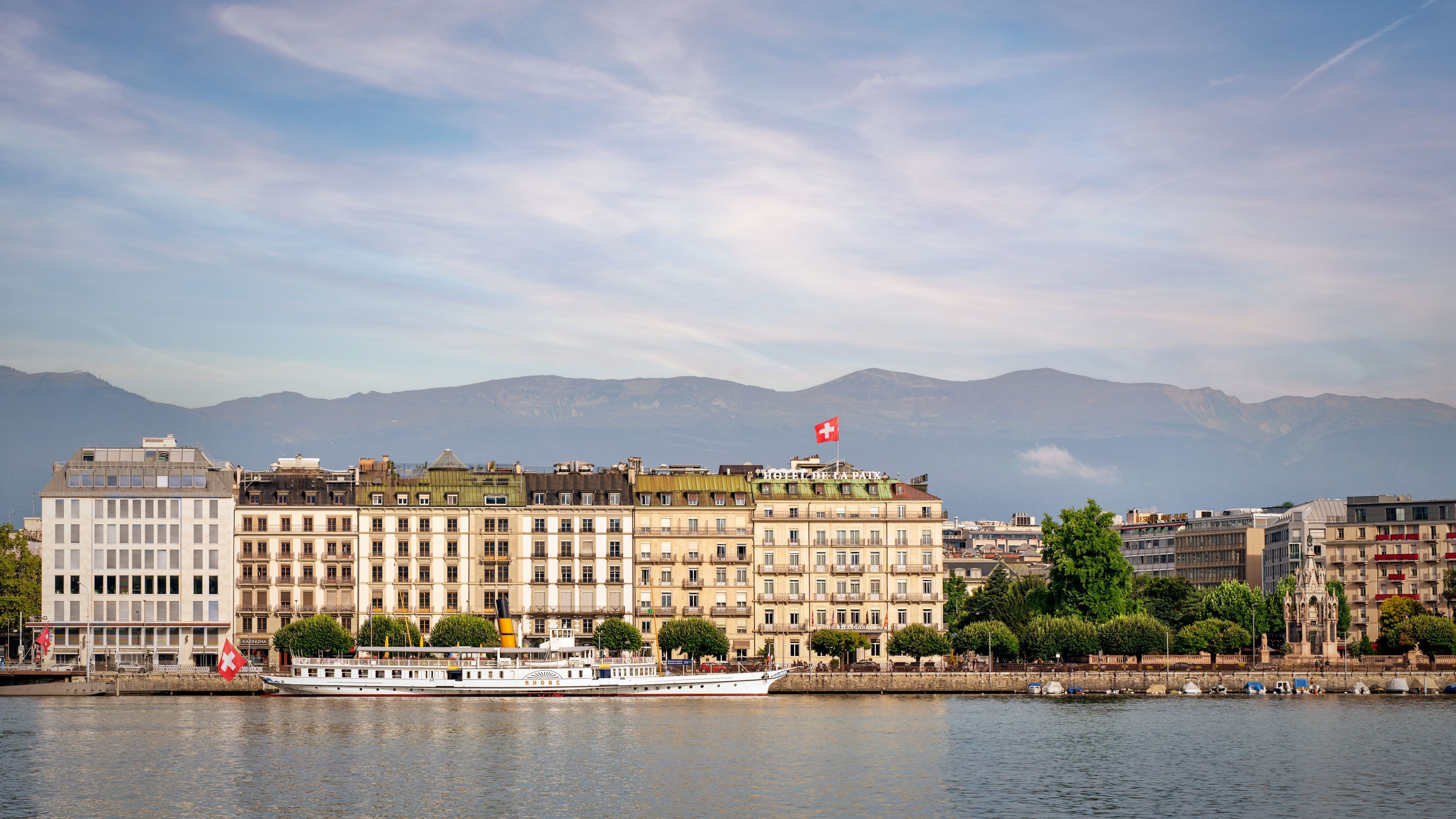 where to stay hotel image