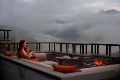 villa terrace-evening