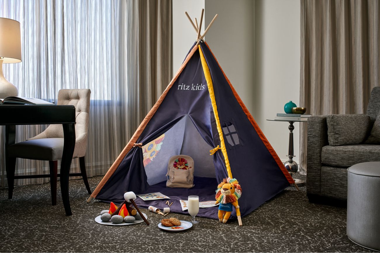 Ritz Kids Tent with Lion, amenities