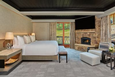 Master Bedroom in The Ritz-Carlton Suite, King Bed