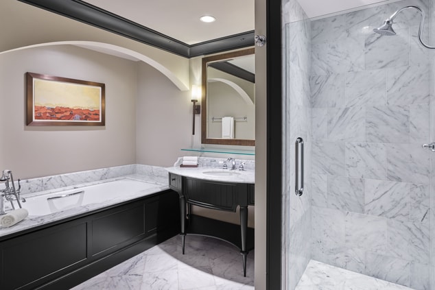 Residential suite bath w/ separate tub and shower