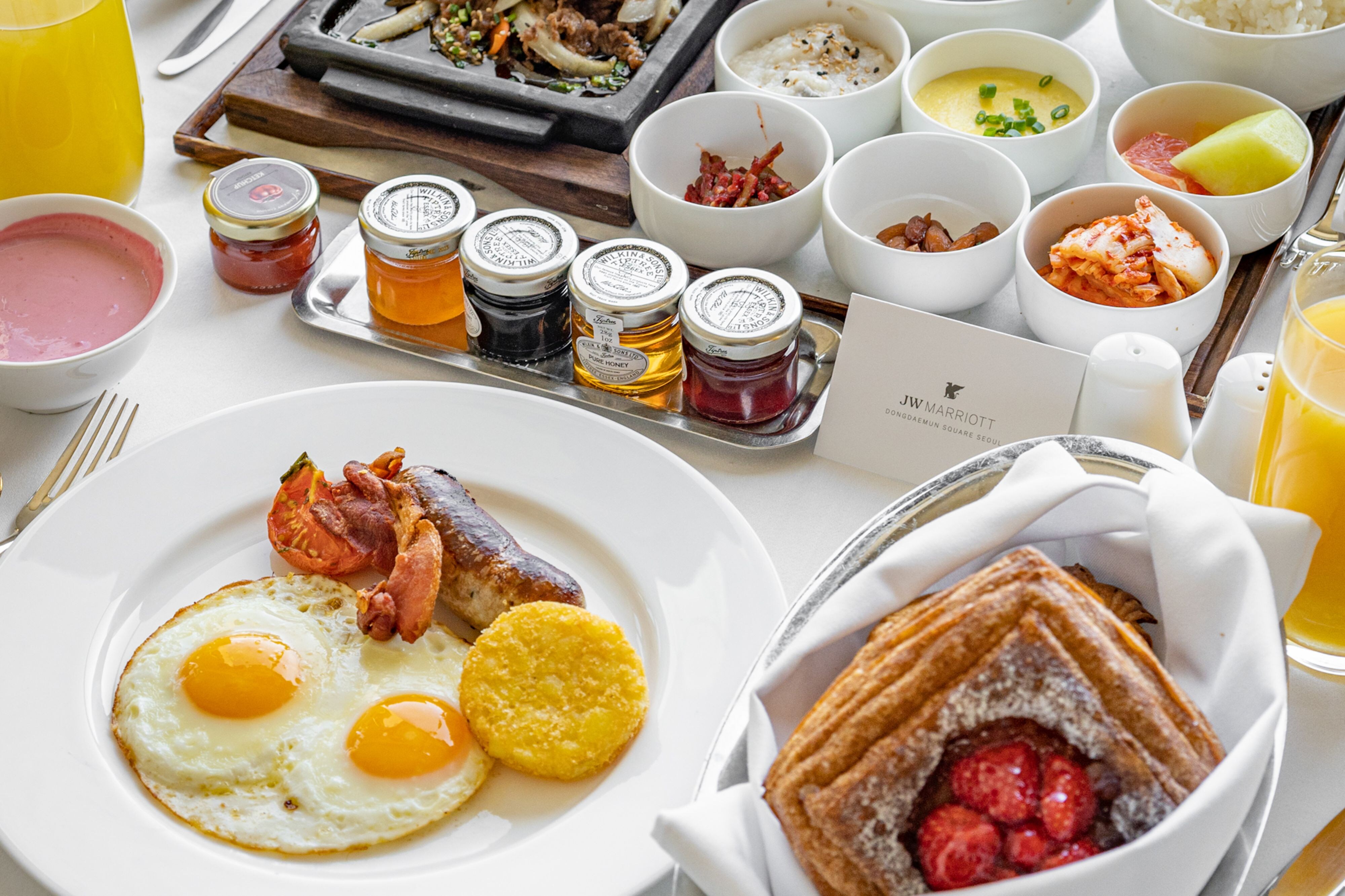 Jw Marriott La Live Breakfast _ Times Square Restaurants – JJTIYM