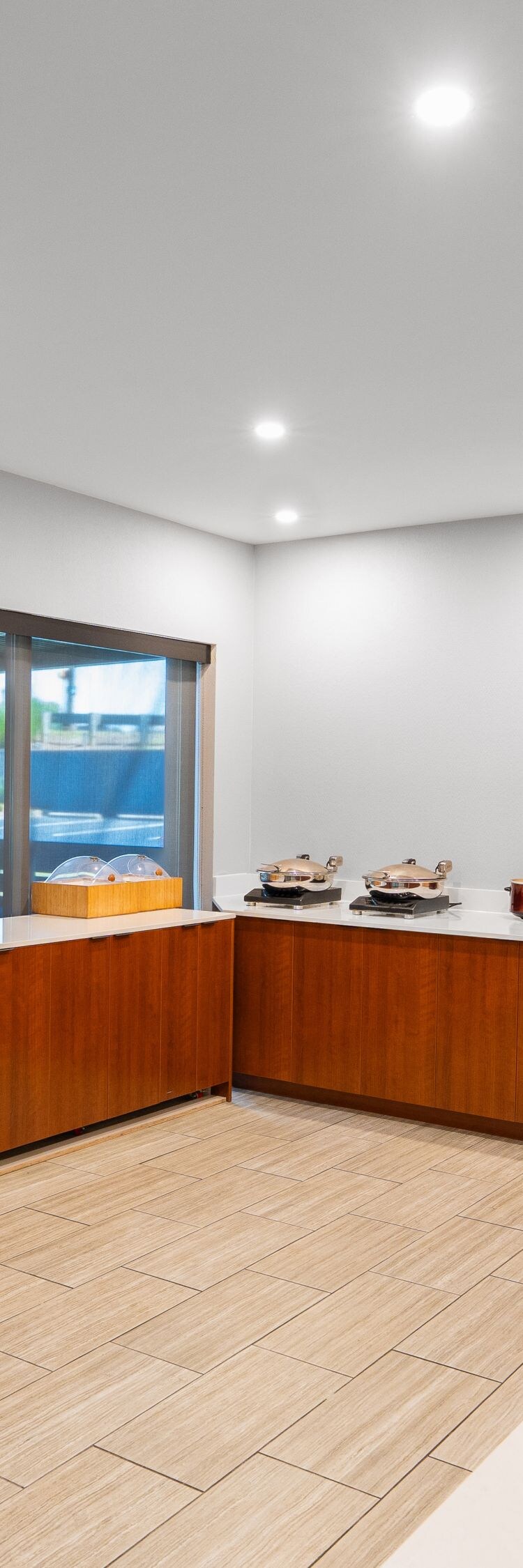 Complimentary Breakfast Daily - hot/cold options