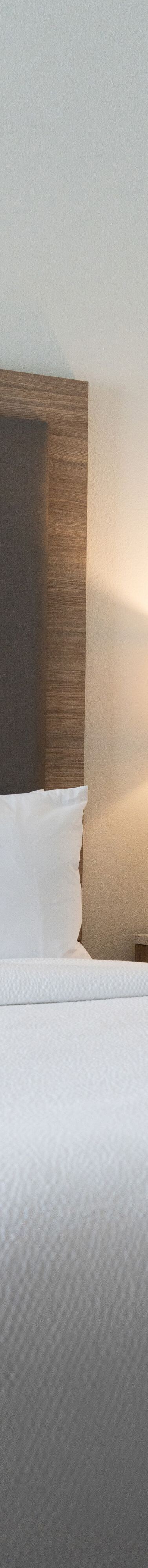 King Suite with Sofa bed & lamp with natural light