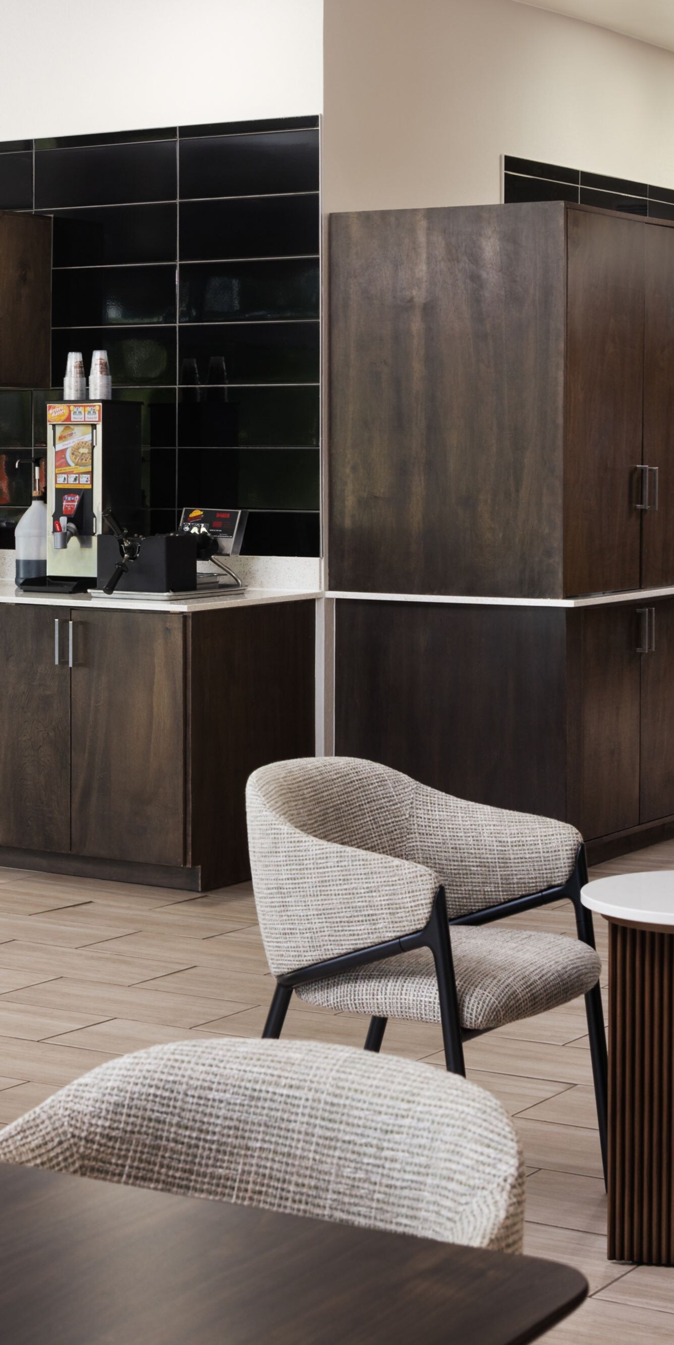 Breakfast area with buffet and seating