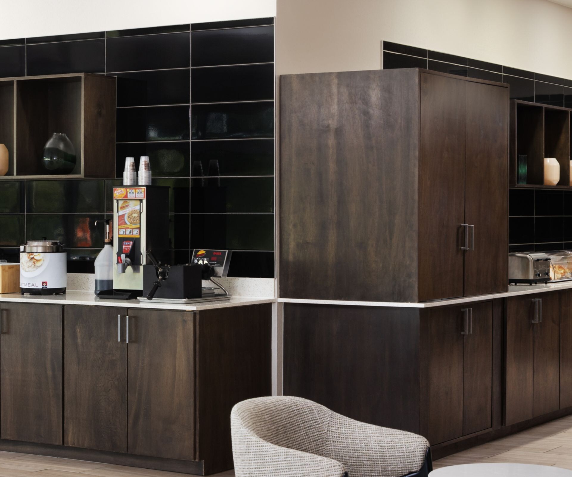 Breakfast area with buffet and seating