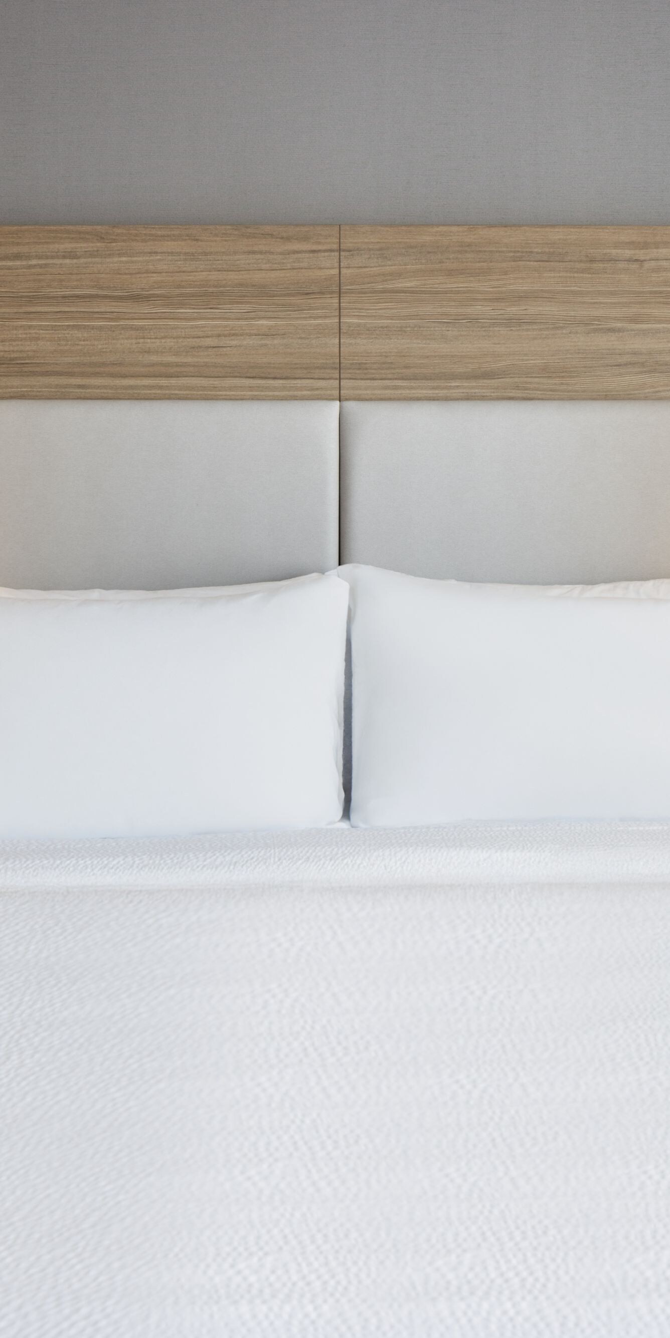 King guest room with modern headboard
