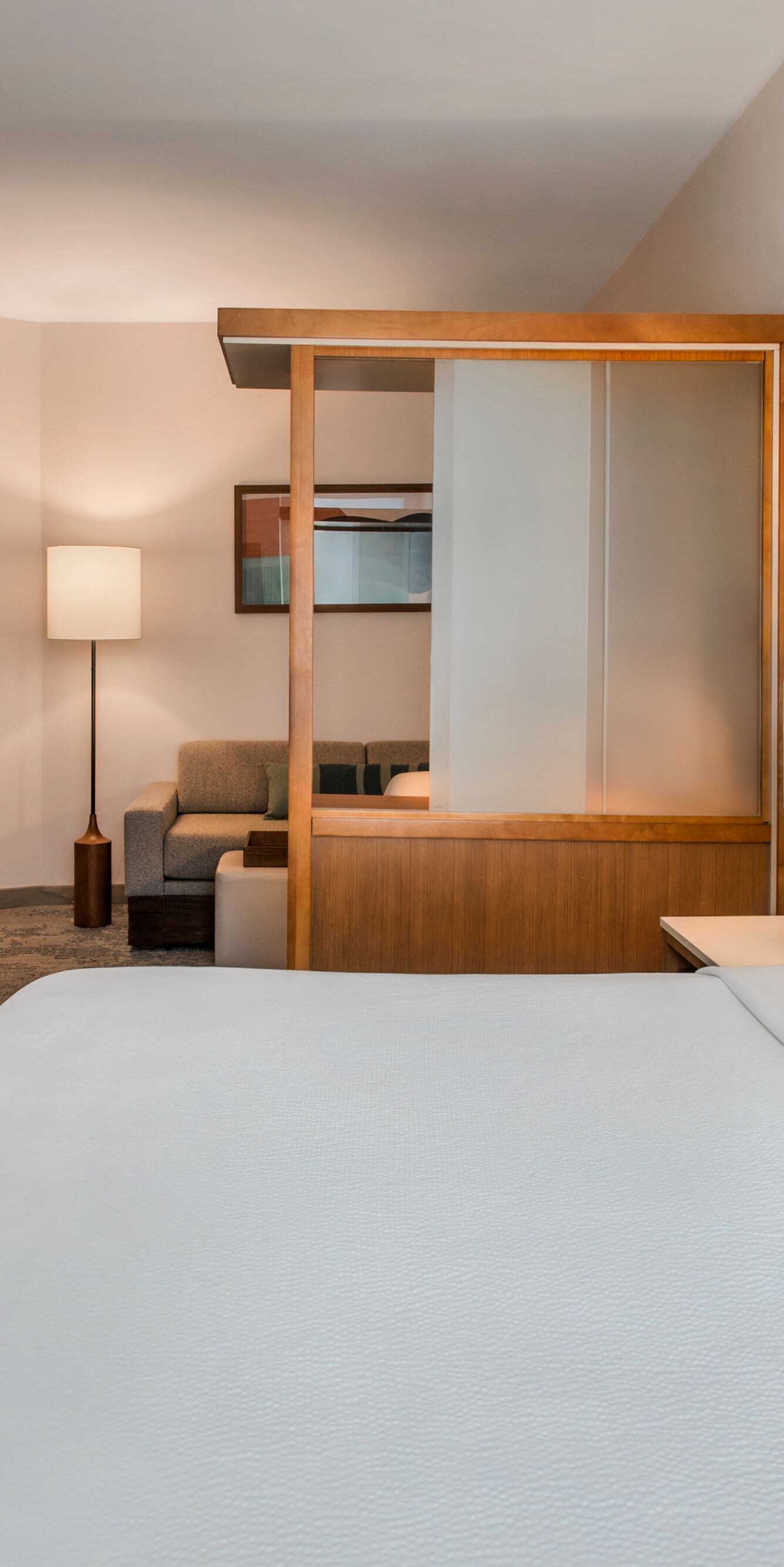 King suite bedroom with seating area