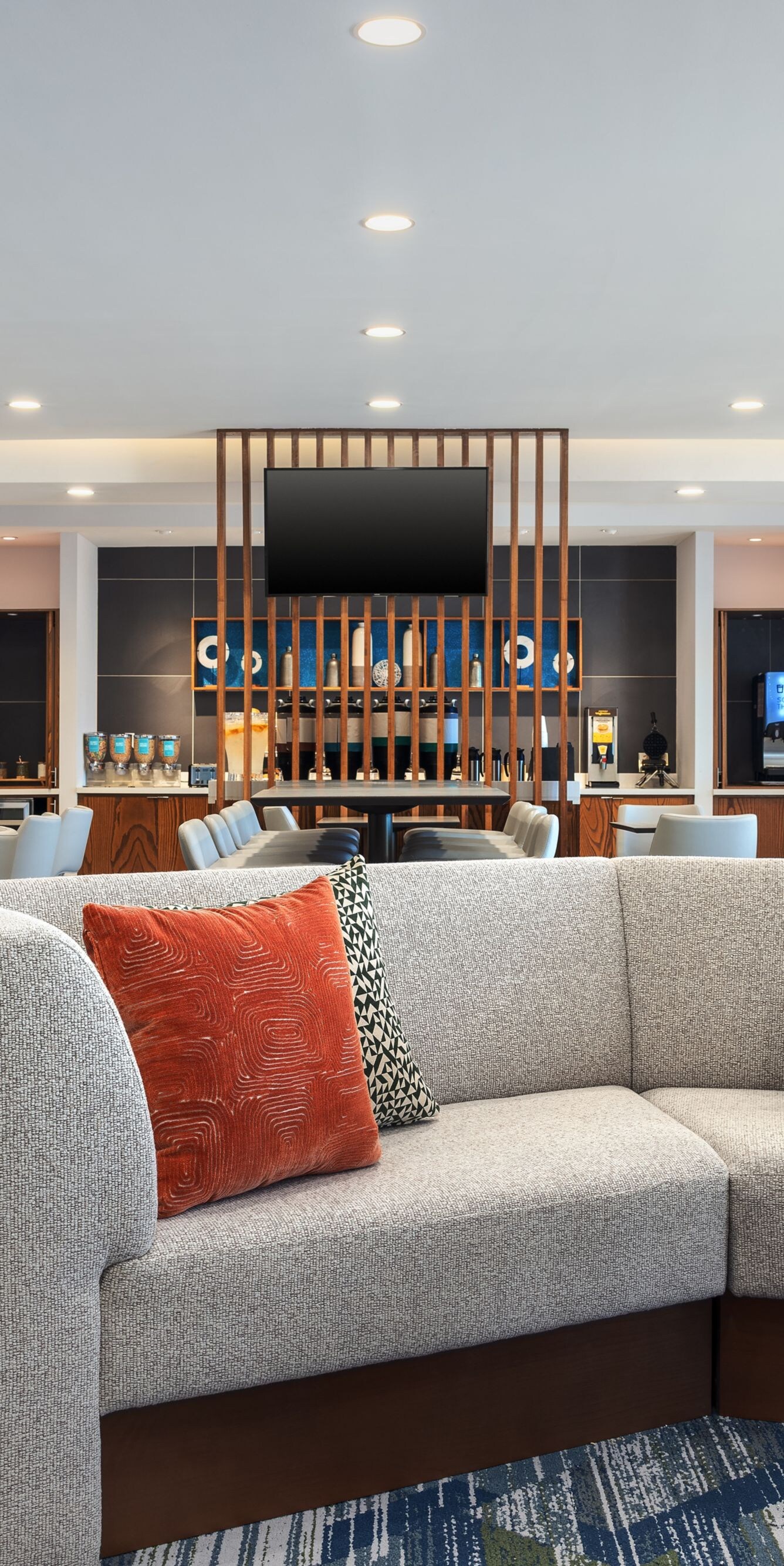 Lobby seating area and bar