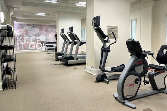 Norfolk hotel with on-site fitness center 