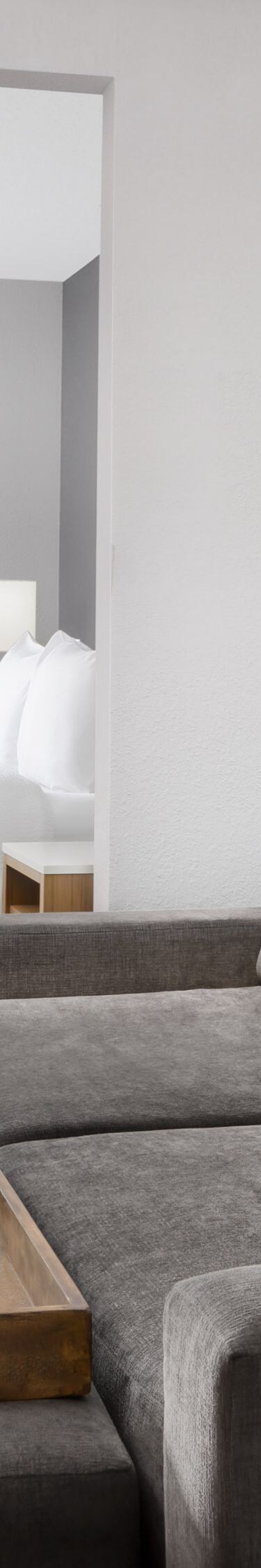 King suite trundle bed