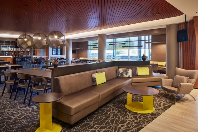 Lobby seating and breakfast area