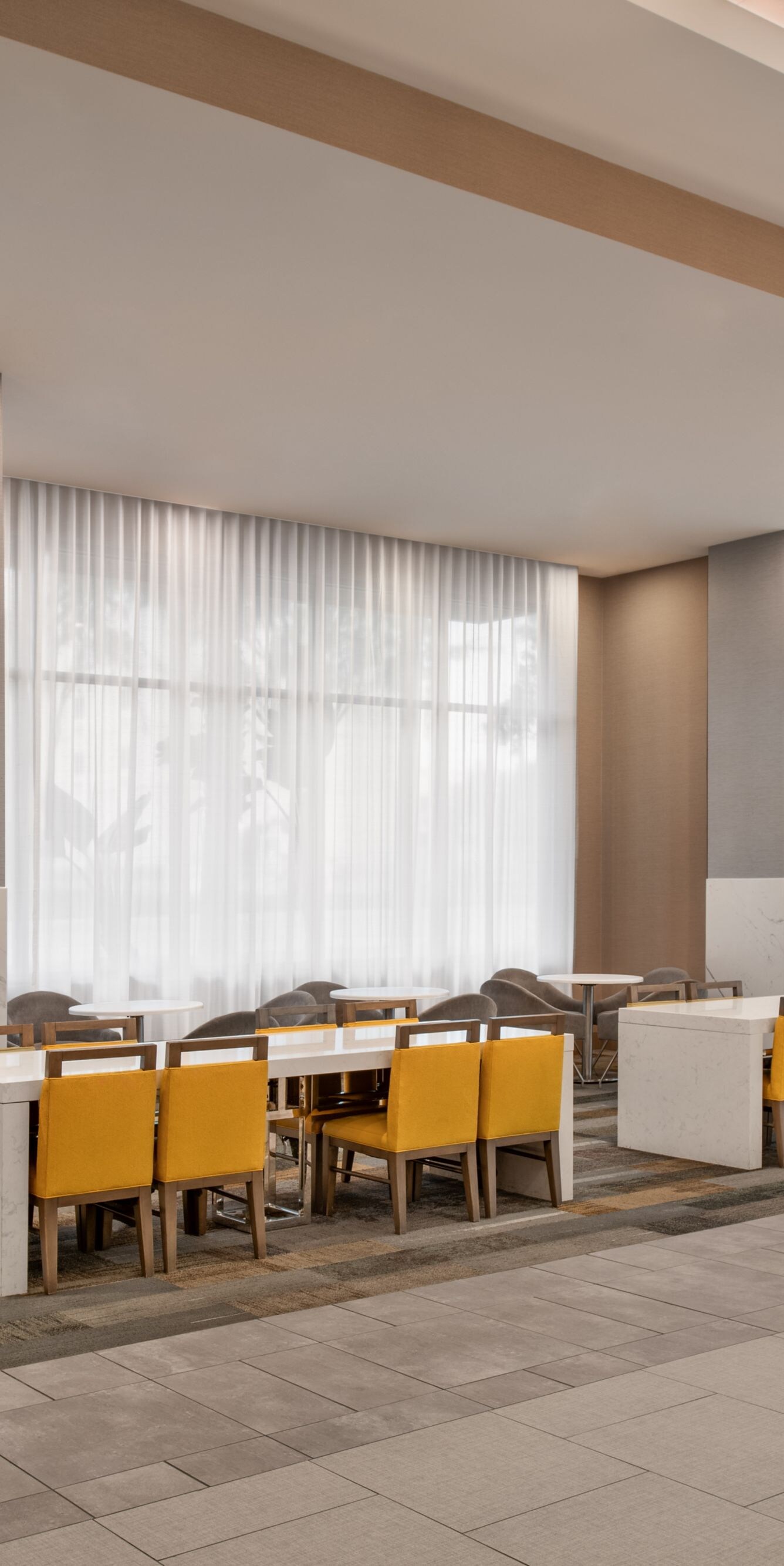Communal tables and lounge seating
