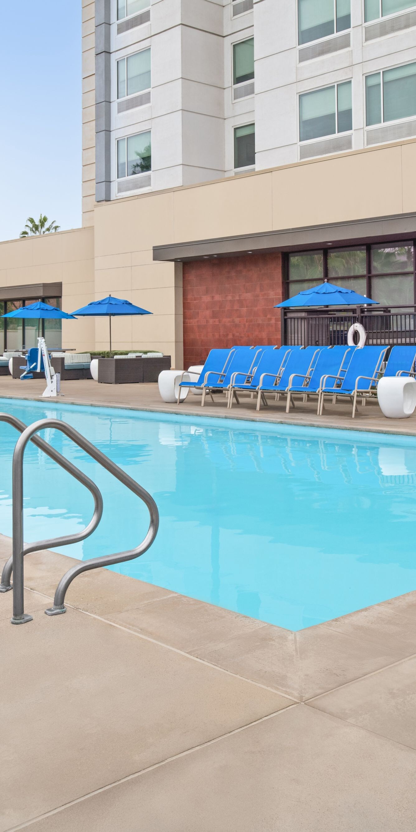 Main pool surrounded by lounge seating