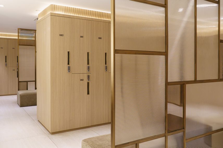 Well-maintained locker room at Sheraton Abu Dhabi 
