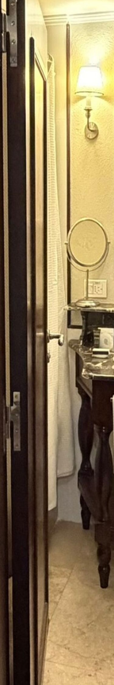 bathroom with vanity and mirror