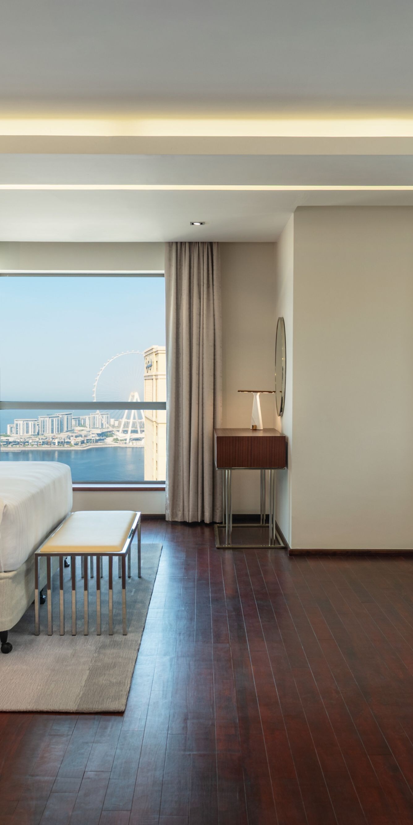 Penthouse suite - master bedroom 