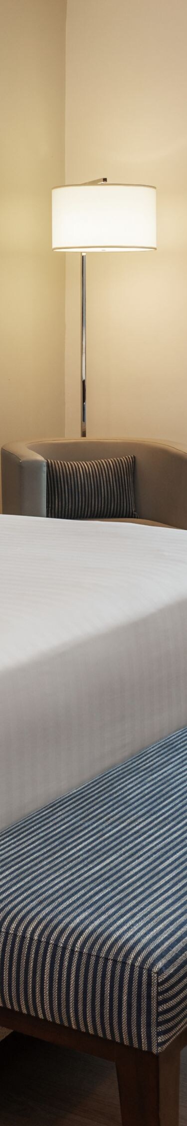 Appartement met drie slaapkamers - master bedroom.