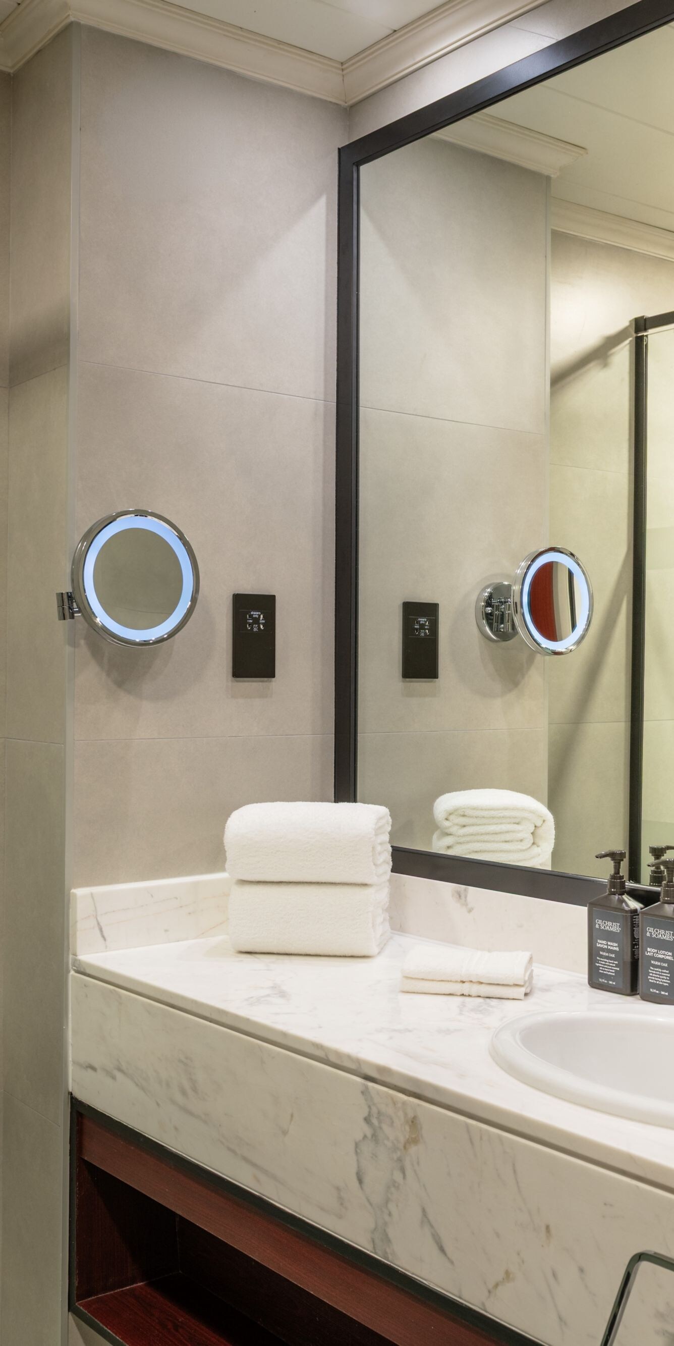 Suite met twee/drie slaapkamers - Badkamer