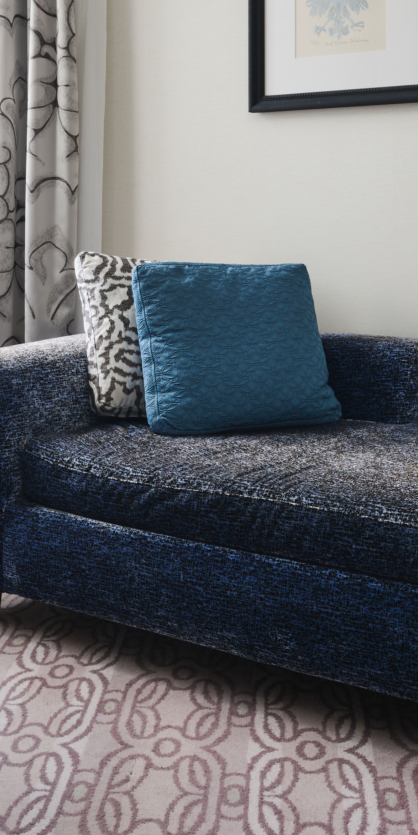 Chaise lounge seating area