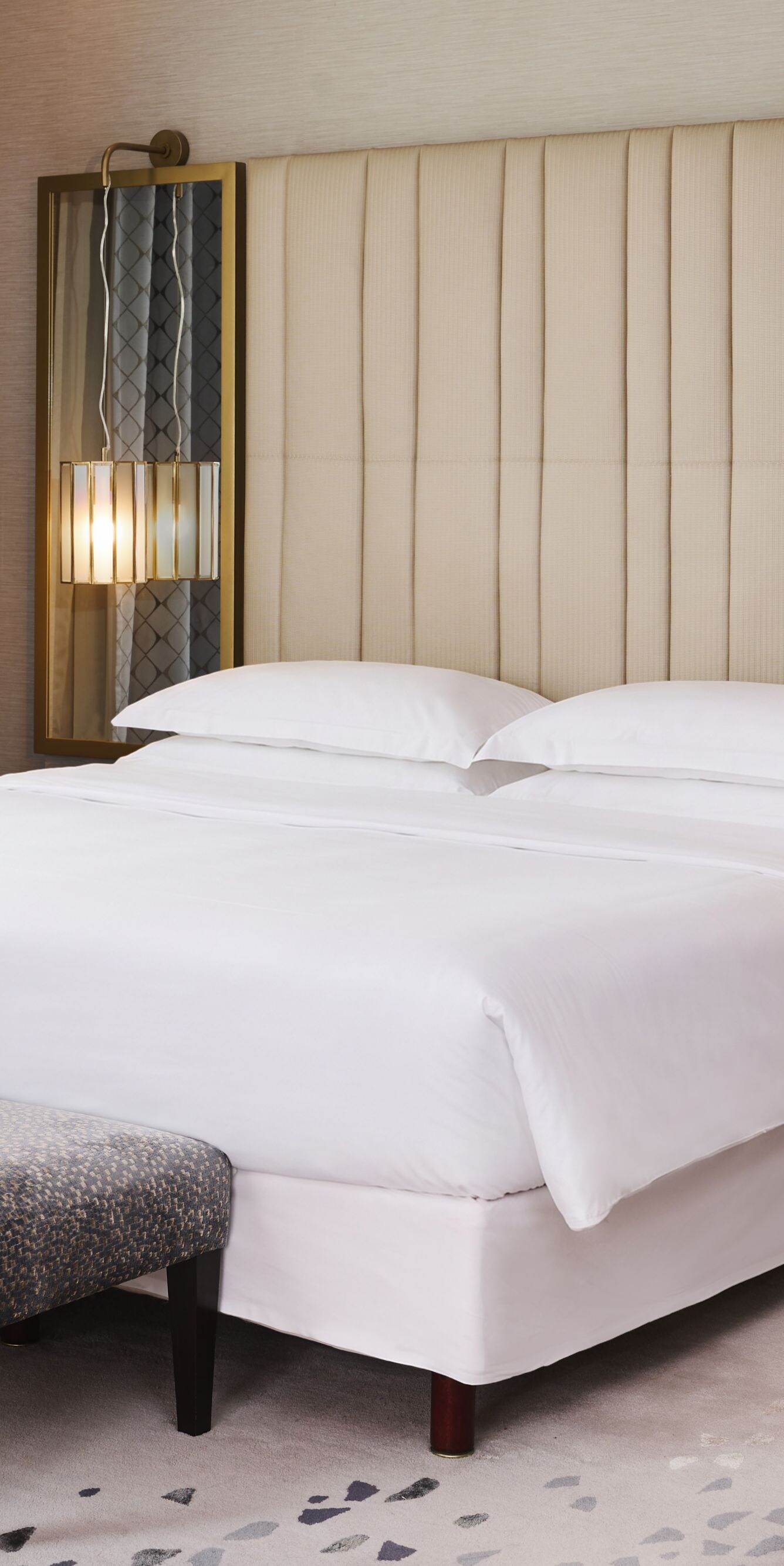 King bed in Wawel Royal Suite