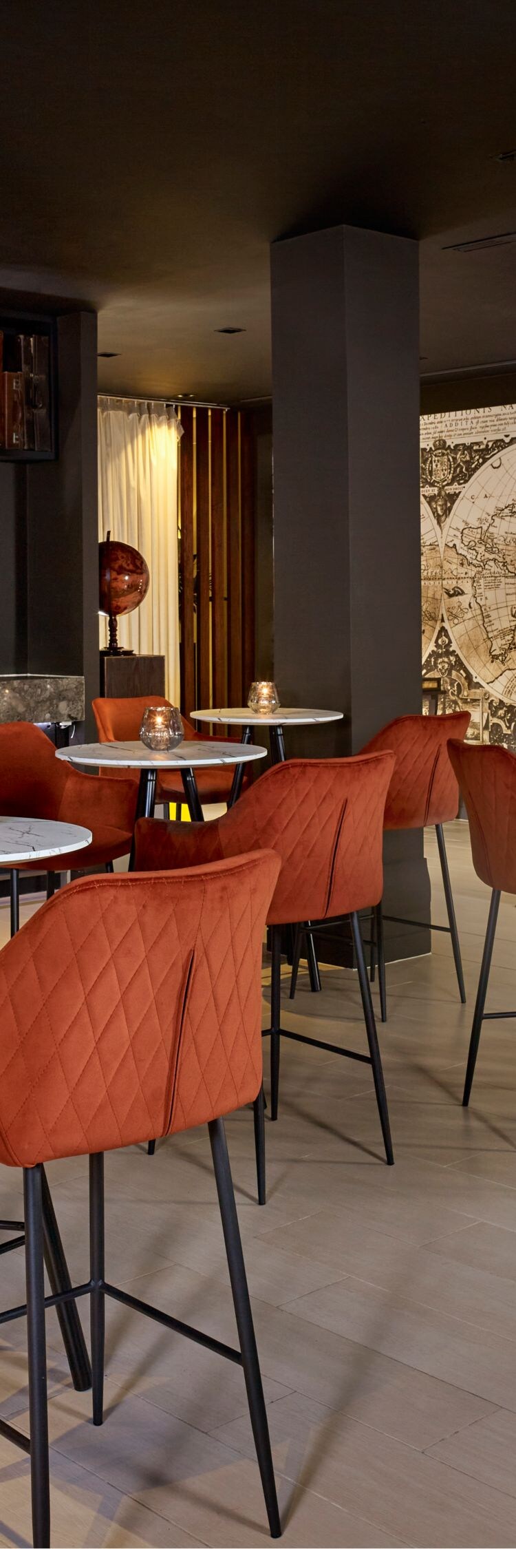 Discovery Bar