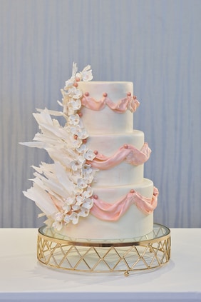 Stunning Wedding Cake