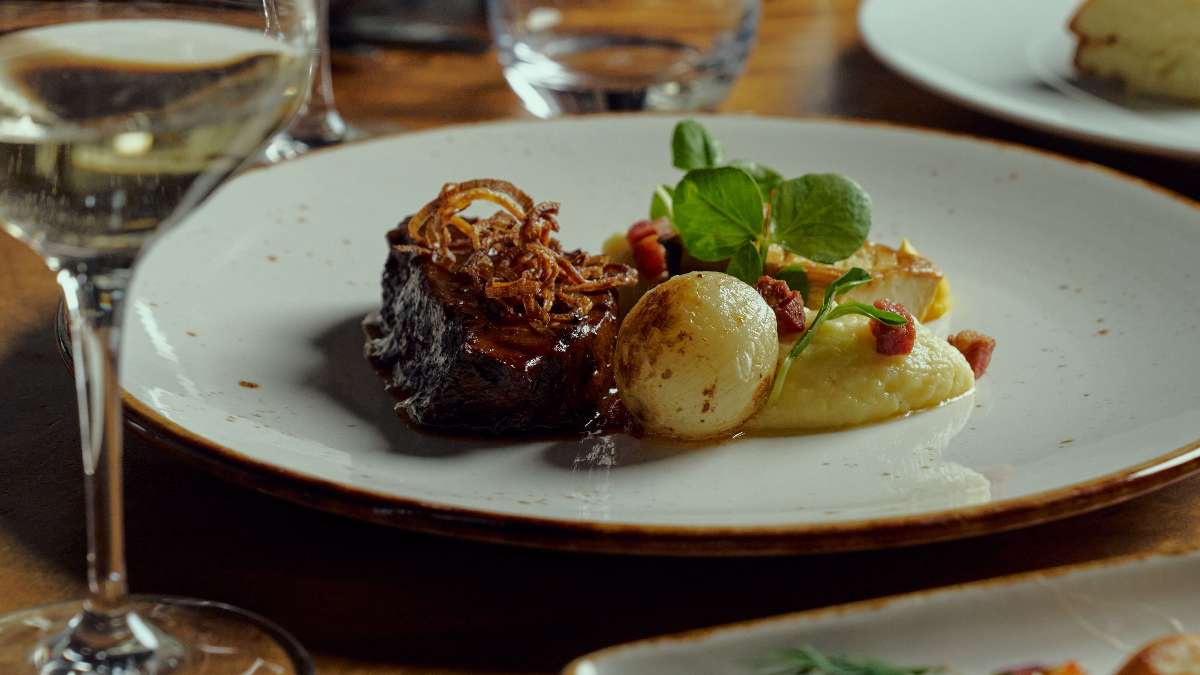 Sunday Roasts at LCSK