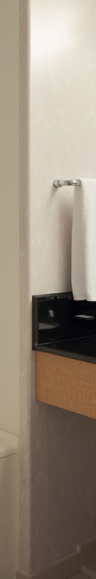 Premium Sheraton Super King Bathroom