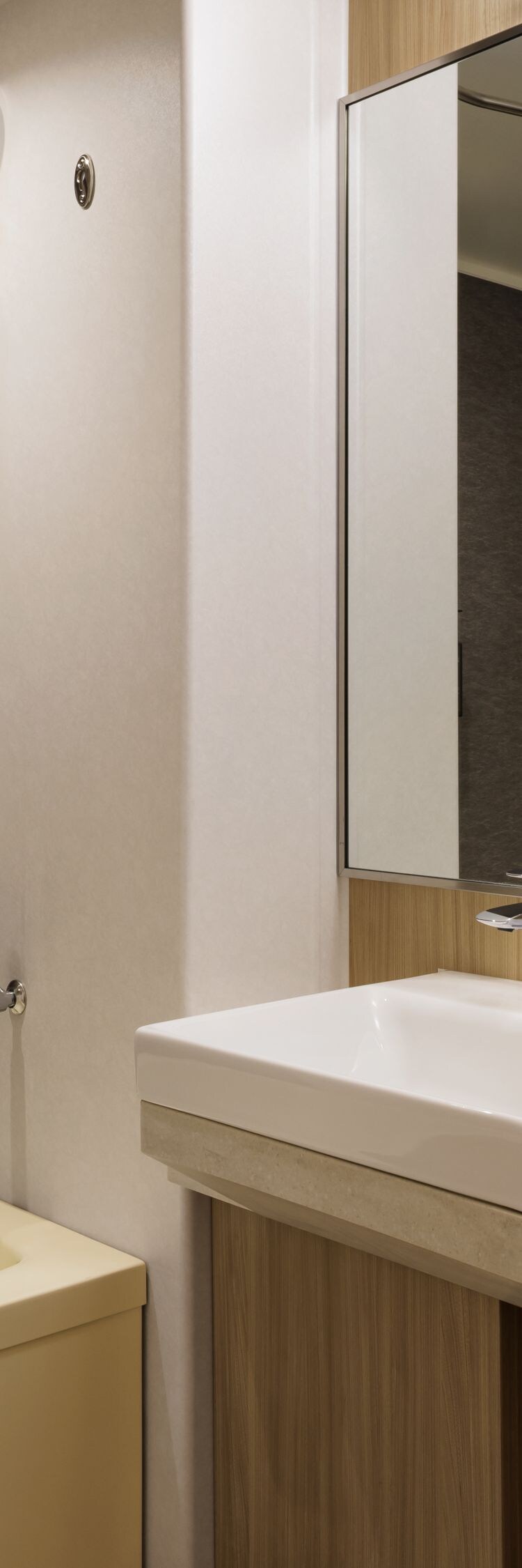 Executive Floor Superior King Bathroom