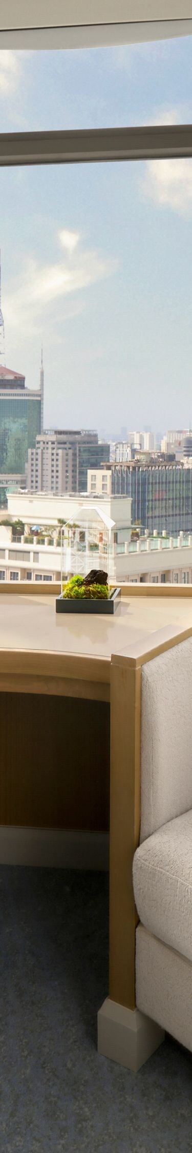Suite sang trọng với không gian sống làm việc đầy phong cách
