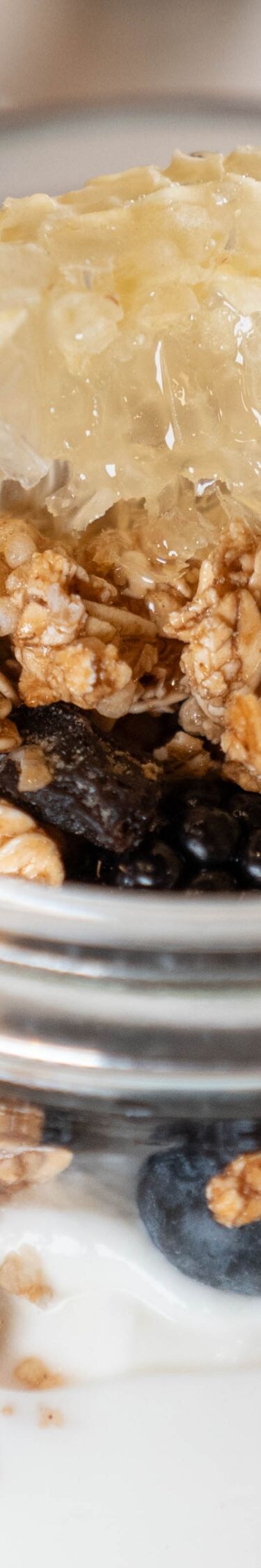 Yogurt parfait with berries and honeycomb
