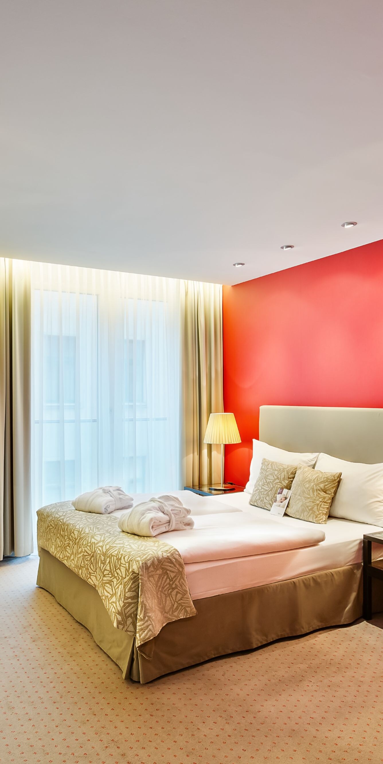 Bed with seating area