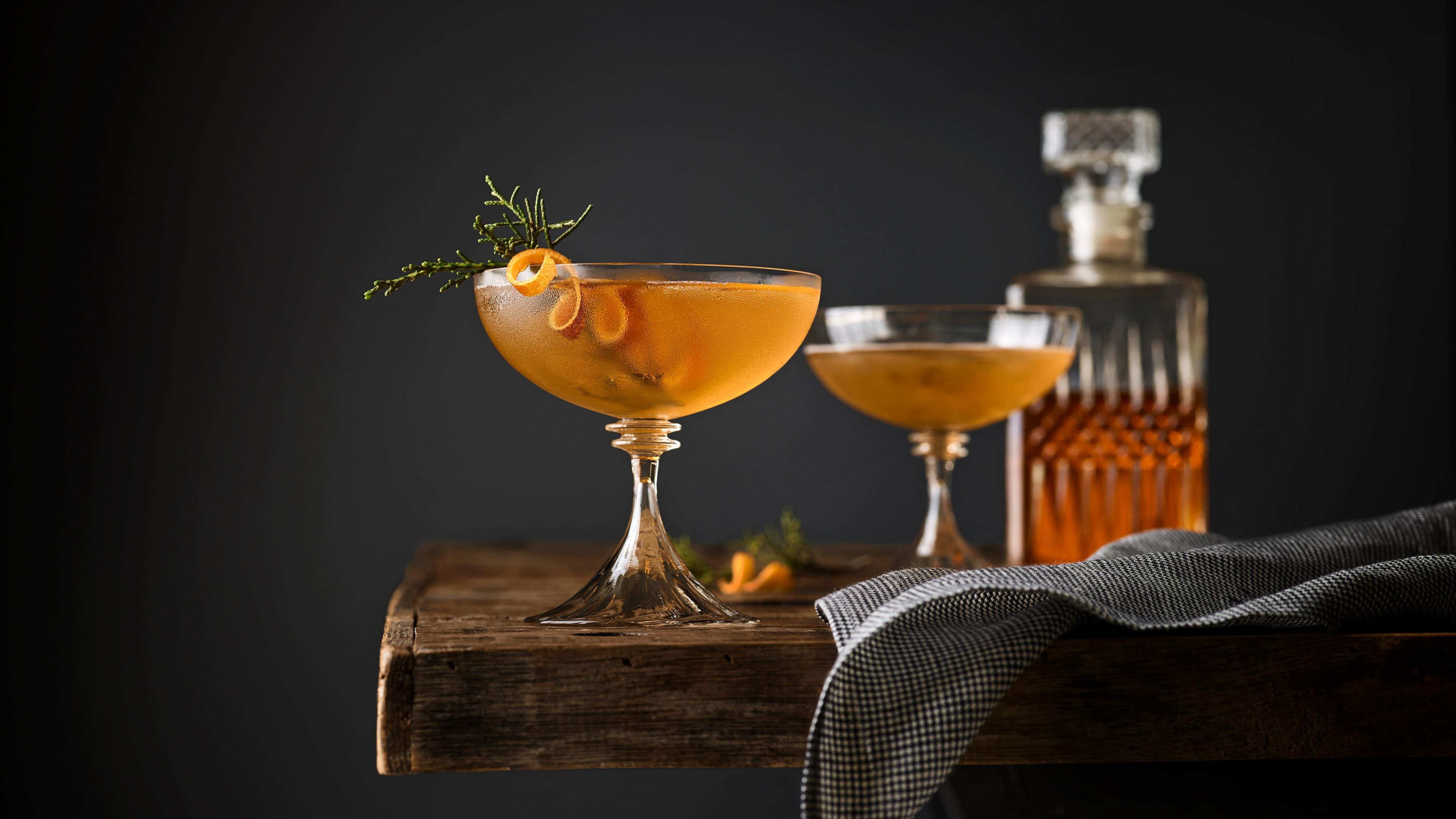 Dine & Unwind: Coastal Culinary Escape