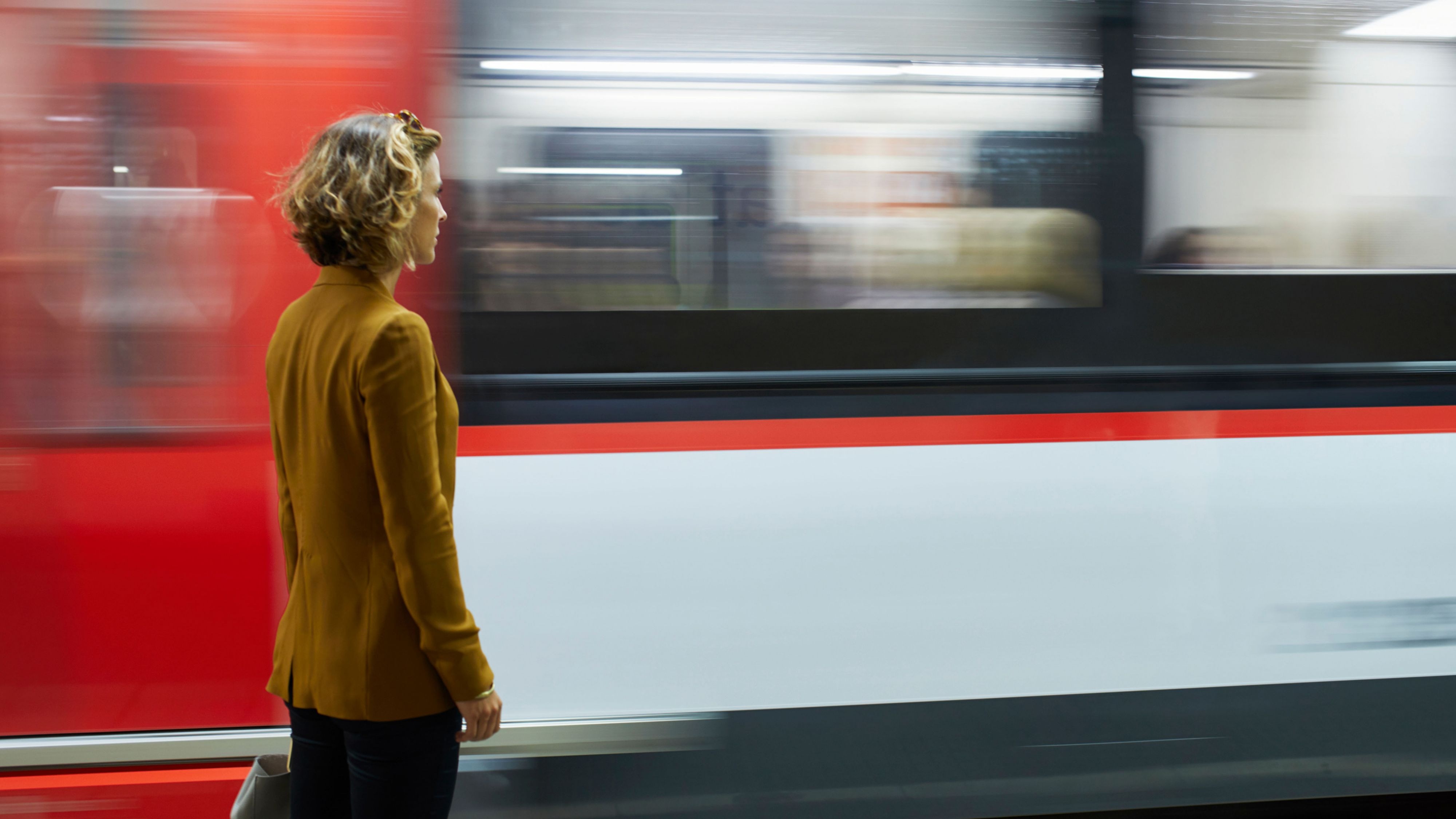 Go Green – Travelling by public transport pays off!