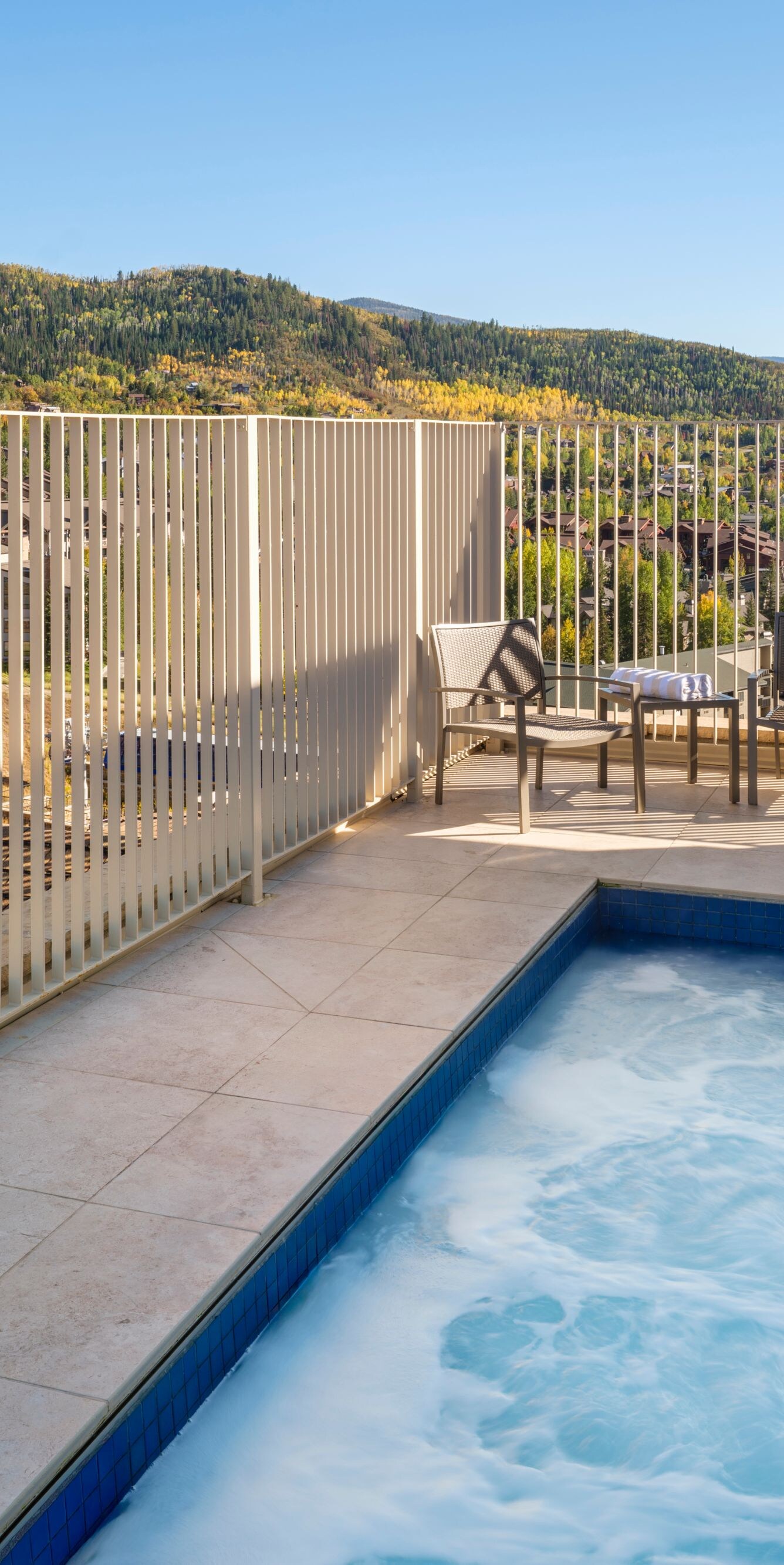 Roof Top Hot Tub Spa, view of mountains