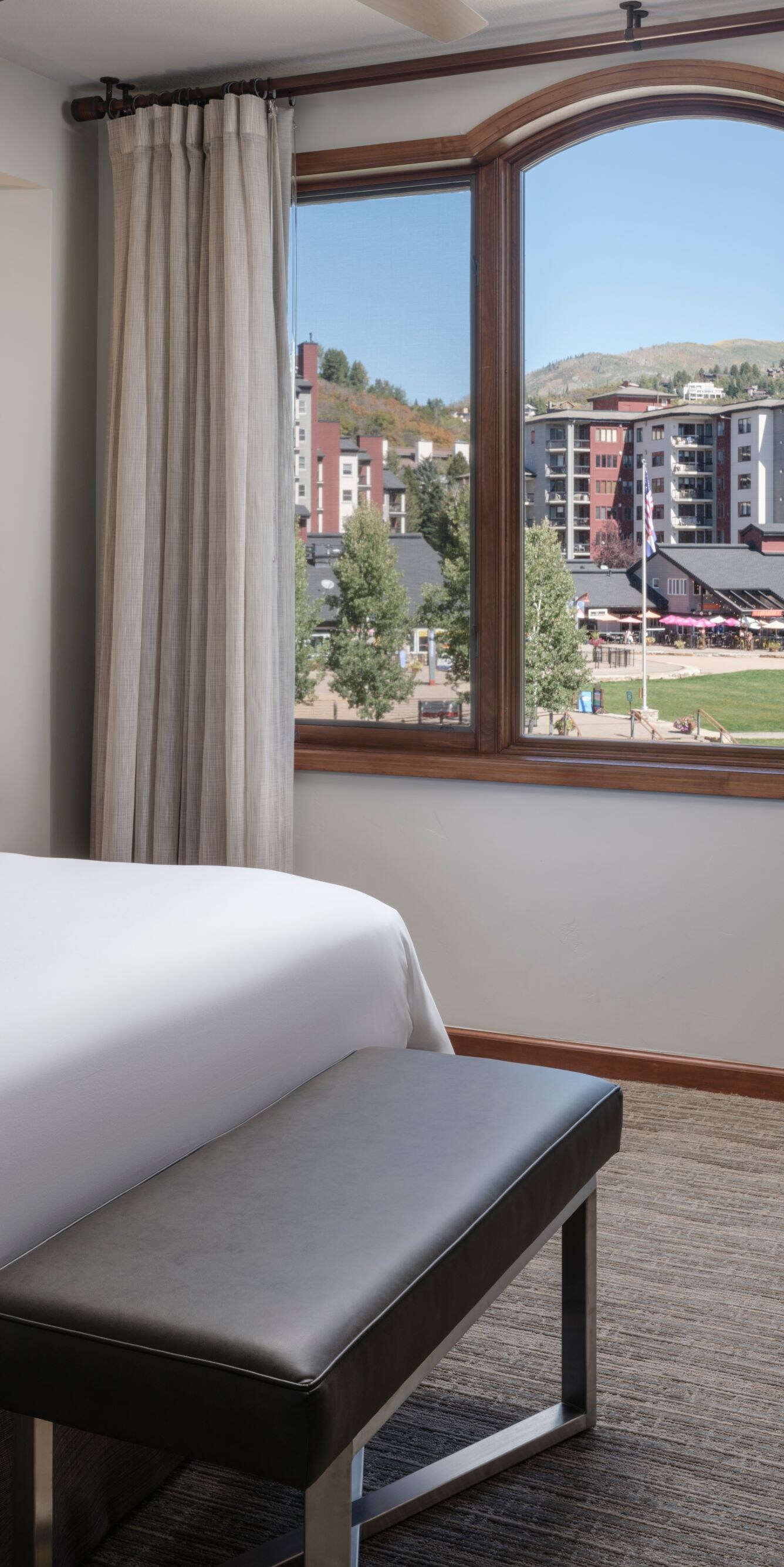 Queen bed, TV, view of resort area