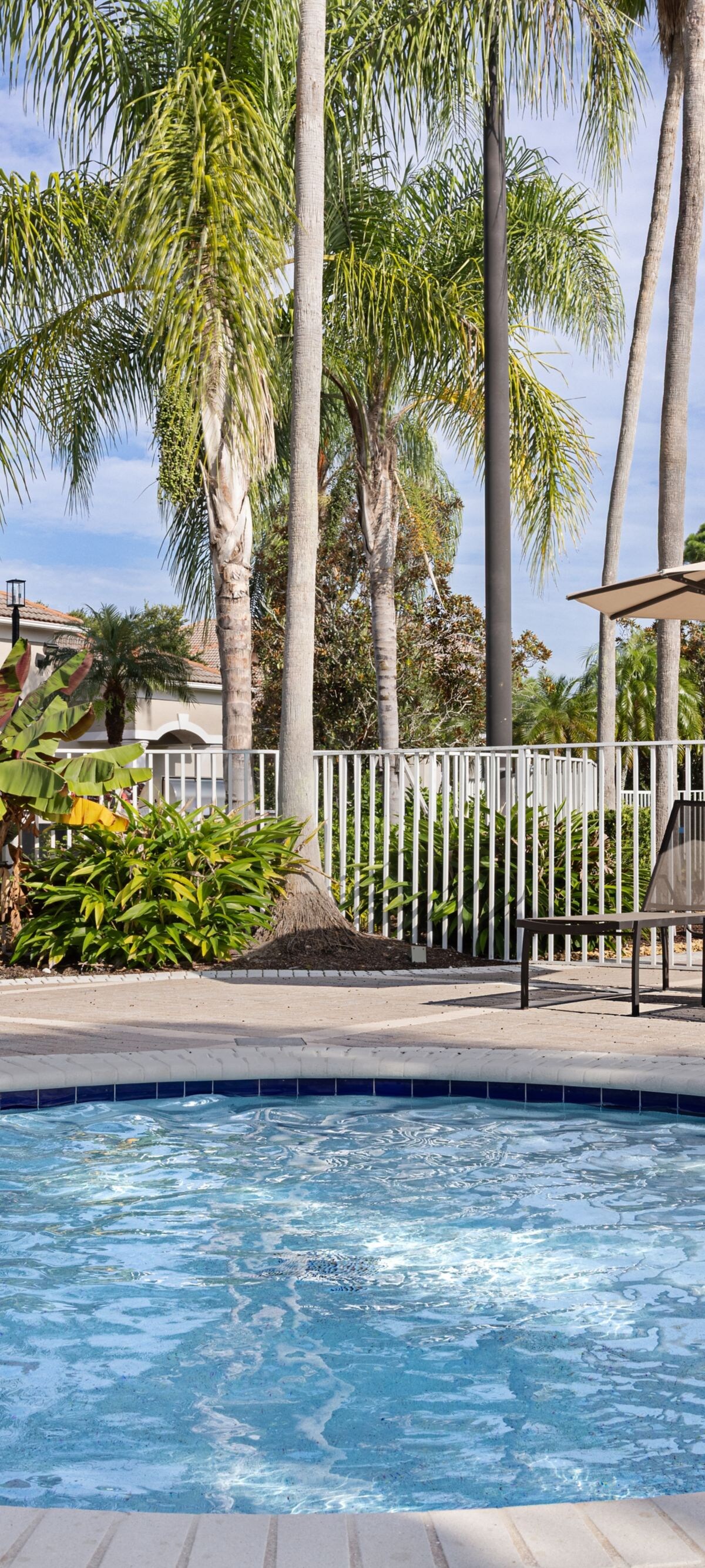 Small kids pool with loungers