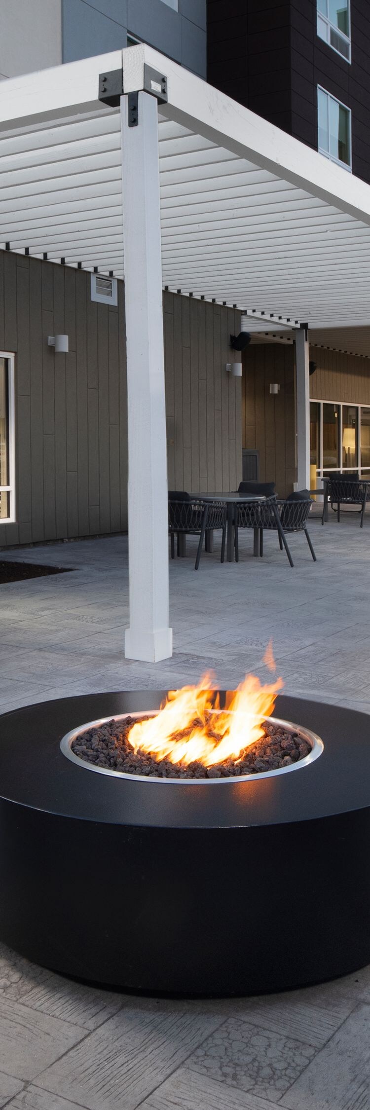 Outdoor firepit with comfortable seating area